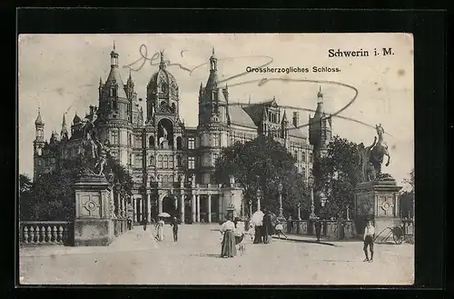 AK Schwerin i. M., am Grossherzoglichen Schloss