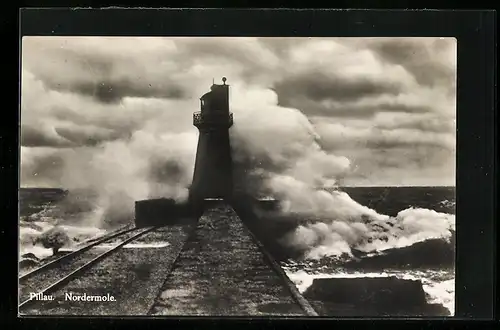 AK Pillau, Nordermole bei Sturm