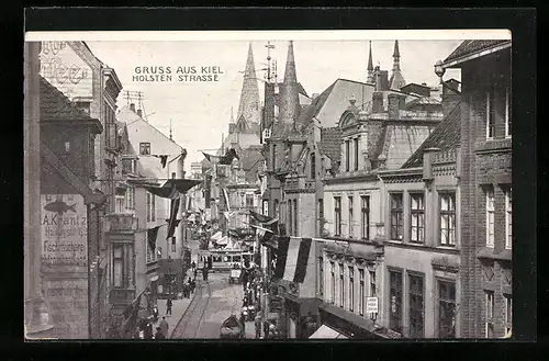 AK Kiel, Holtenauer Strasse mit Flaggen und Strassenbahn