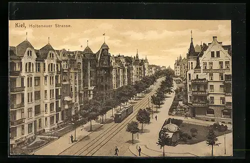 AK Kiel, Holtenauer Strasse mit Blick auf die Strassenbahn