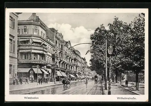 AK Wiesbaden, Strassenbahn in der Wilhelmstrasse