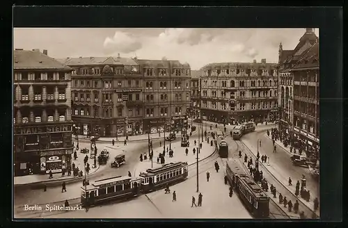 AK Berlin, Spittelmarkt mit Geschäften und Strassenbahn