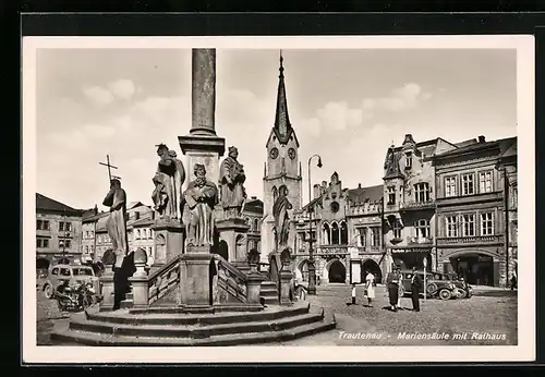 AK Trautenau, Mariensäule mit Rathaus