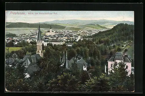 AK Trautenau, Ortsansicht mit Blick ins Parschnitzer Tal