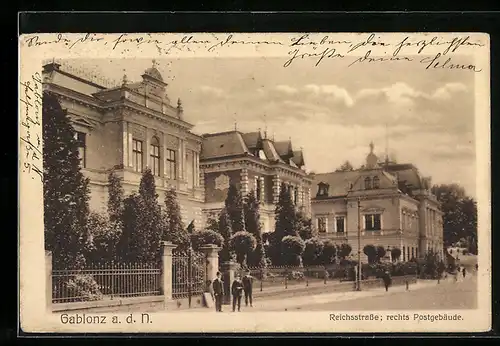 AK Gablonz a. d. N., Reichsstrasse mit Postgebäude