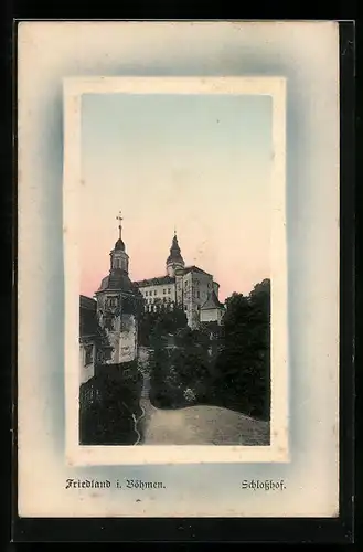Präge-AK Friedland i. Böhmen, Schlosshof
