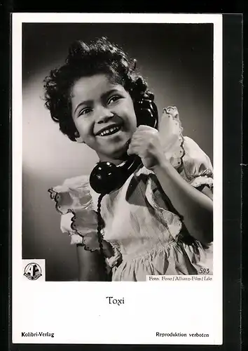 AK Schauspielerin Toxi mit Telefonhörer
