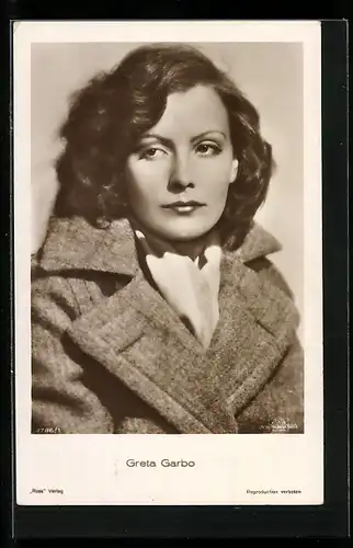 AK Schauspielerin Greta Garbo im Wintermantel