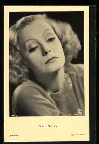 AK Schauspielerin Greta Garbo mit ausdrucksstarker Mimik