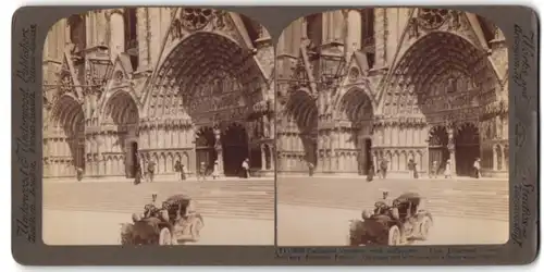 Stereo-Fotografie Underwood & Underwood, New York, Ansicht Bourges, Cathedral entrance with sculptured Last Judgment