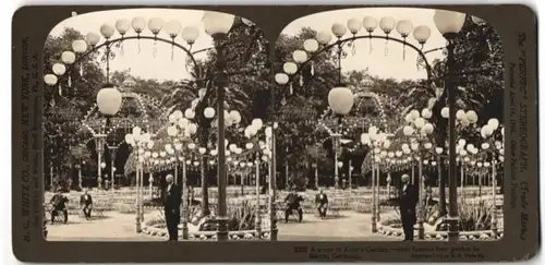 Stereo-Fotografie N. C. White, New York, Ansicht Berlin, Pavillon mit beleuchtung im Krollschen Garten