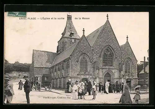 AK Criel-Plage, L`Eglise et la sortie de la Messe