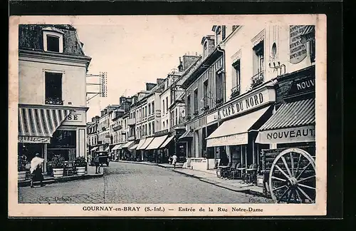AK Gournay-en-Bray, Entrée de la Rue Notre-Dame