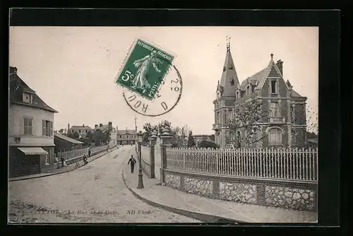 AK Yvetot, La Rue de la Gare