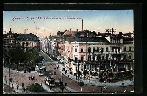 AK Halle a. S., Am Riebeckplatz mit Strassenbahn und Blick in die Leipziger Strasse