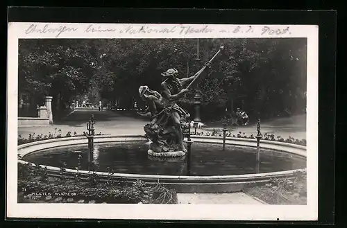 AK Mexico, Alameda, Brunnen mit Skulptur