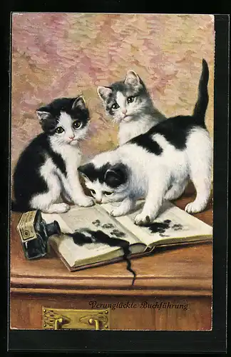 AK schwarz-weisse Kätzchen mit umgekipptem Tintenfass, verunglückte Buchführung