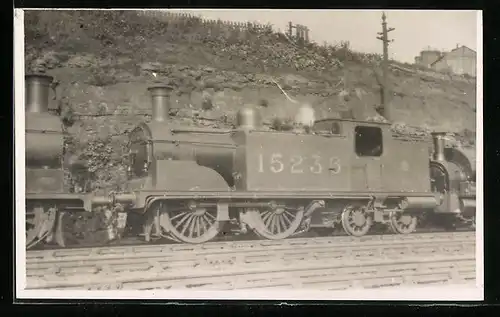 Foto-AK Lokomotive der englischen Eisenbahn No. 15236