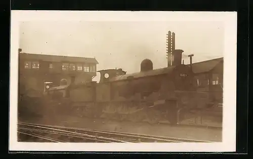 Foto-AK Lokomotive der englischen Eisenbahn No. 8919