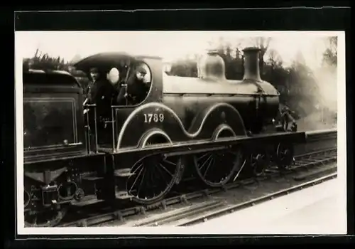 Foto-AK Lokomotive der englischen Eisenbahn No. 1739