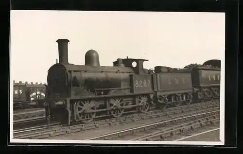 Foto-AK Englische Eisenbahn, Lokomotive der L. M. S. No. 8263