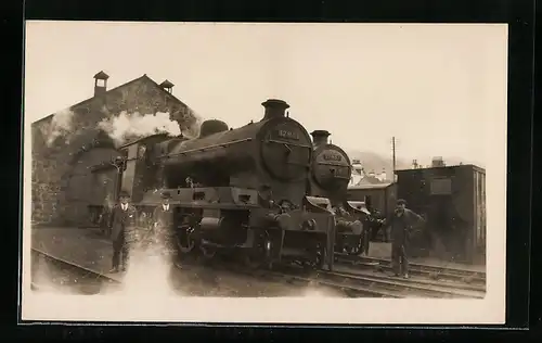 Foto-AK Lokomotiven der englischen Eisenbahn No. 17951 u. 17963