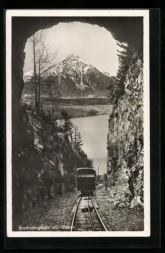 AK Beatenbergbahn fährt durch Tunnel