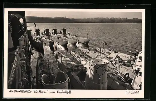 AK Die Ubootflottille Weddigen am Begleitschiff, U16, 