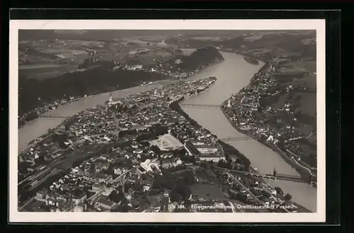 AK Passau, Fliegeraufnahme der Dreiflüssestadt