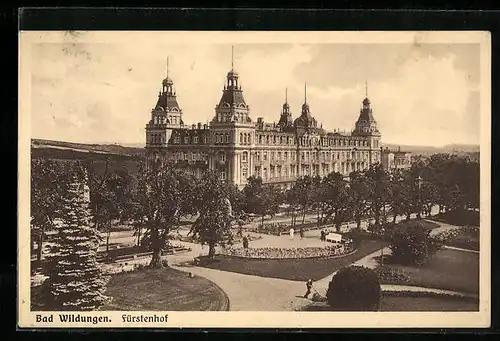 AK Bad Wildungen, Parkanlagen vor dem Fürstenhof