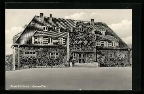 AK Nideggen in der Eifel, vor der Jugendherberge