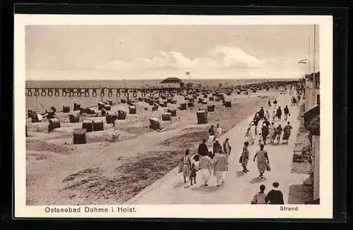 AK Ostseebad Dahme in Holstein, Besucher auf der Promenade am Strand