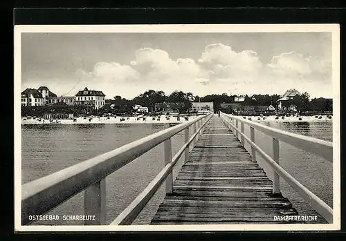 AK Scharbeutz / Ostseebad, Blick von der Dampferbrücke auf den Strand