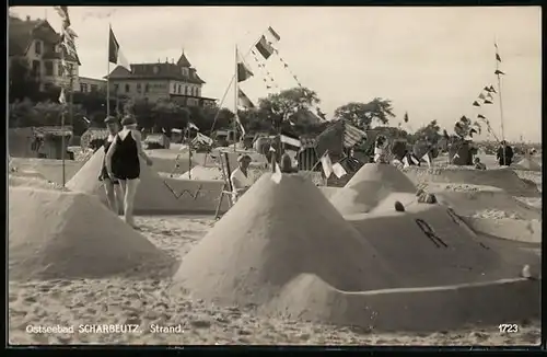 AK Scharbeutz / Ostseebad, Strand mit Sandburgen
