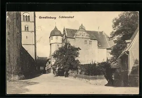 AK Quedlinburg, Partie auf dem Schlosshof