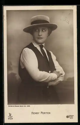 AK Schauspielerin Henny Porten mit Hut