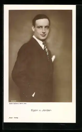 AK Schauspieler Egon v. Jordan im Anzug