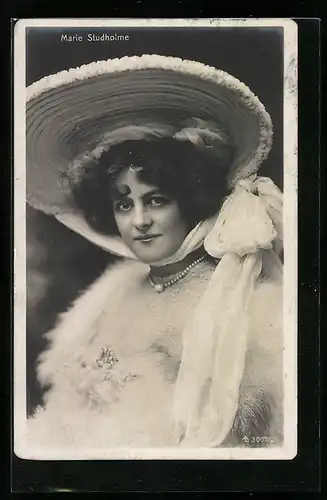 AK Schauspielerin Marie Studholme mit grossem Hut