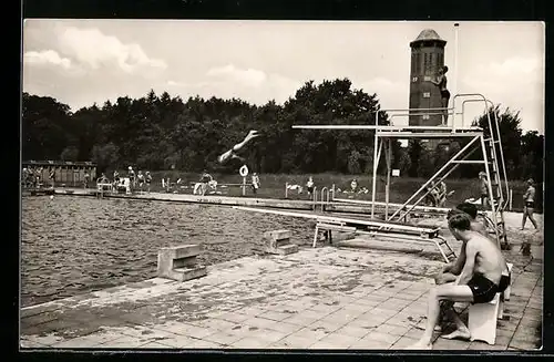 AK Varel i. Oldb., Bad am Wasserturm