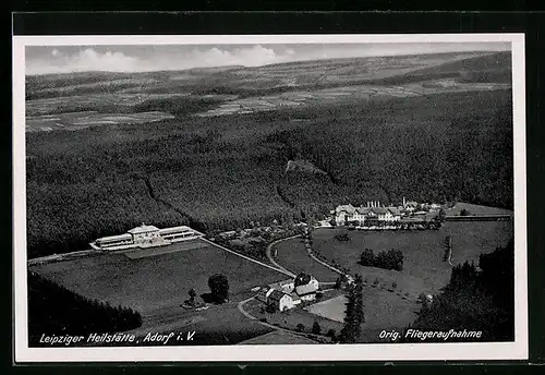 AK Adorf i. V., Leipziger Heilstätte vom Flugzeug aus