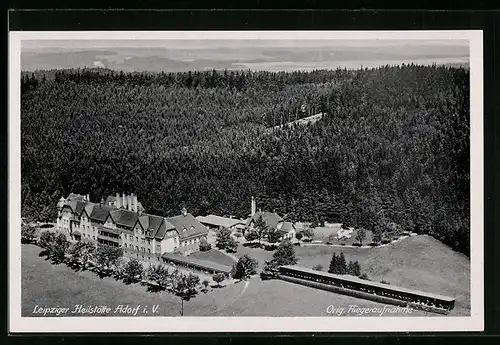 AK Adorf i. V., Leipziger Heilstätte vom Flugzeug aus
