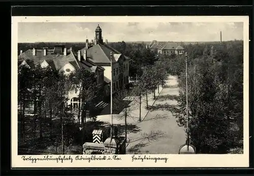 AK Königsbrück, Truppenübungsplatz, Blick über den Haupteingang