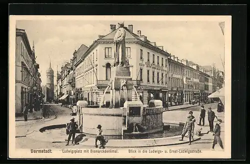 AK Darmstadt, Ludwigsplatz mit Bismarck-Denkmal, Ludwigs- und Ernst-Ludwig-Strasse