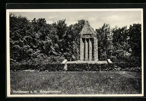 AK Nordhausen a. H., am Kriegerdenkmal