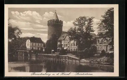 AK Brandenburg /Havel, Ortspartie am Steintorturm