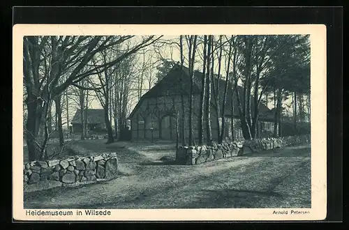 AK Wilsede, Heidemuseum mit Bäumen im Winter