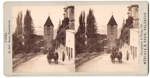 Stereo-Fotografie Würthle & Sohn, Salzburg, Ansicht Meran, Kutscher auf einer Strasse mit Blick zum Passierthurm