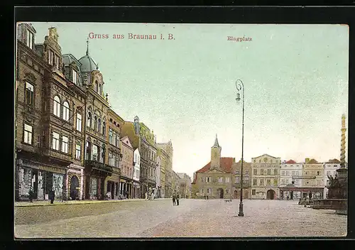 AK Braunau i. B., Ringplatz mit Geschäften