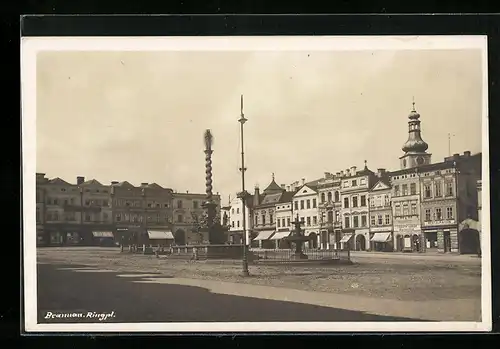 AK Braunau, Ringplatz mit Brunnen