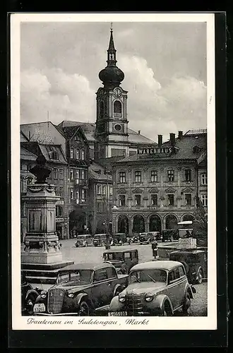 AK Trautenau / Trutnov, Markt mit Warenhaus, Kirchturm